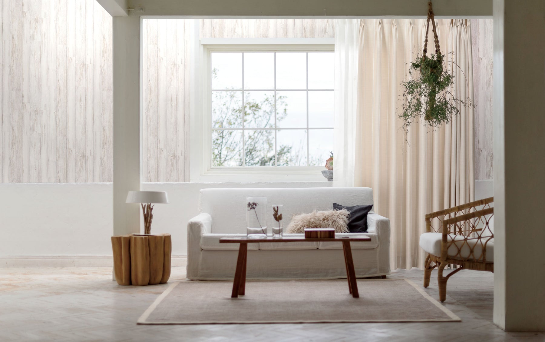 リビングカーテンはどう選ぶ? 選び方やコーディネートがワンランクアップするコツをご紹介