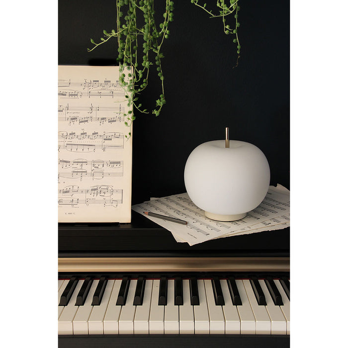 モバイルテーブルランプ 充電式 りんご kdln / ケーディーエルエヌ KUSHI MOBILE / クシモバイル