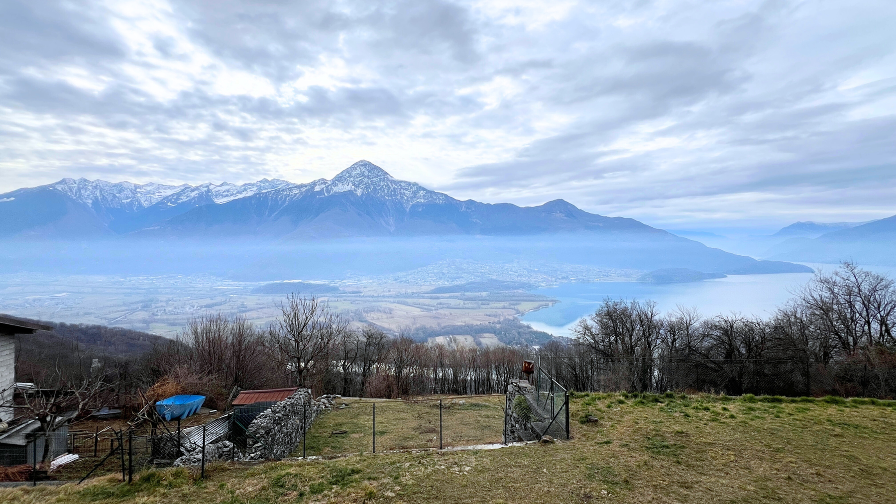 トレヴィーゾ便り#12「北イタリアの山暮らし ― コモ湖の別荘で味わう秋冬のスローライフ」