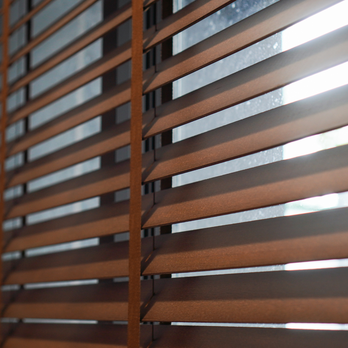 ウッドブラインドの色はどう選ぶ？失敗しない選び方を紹介します！