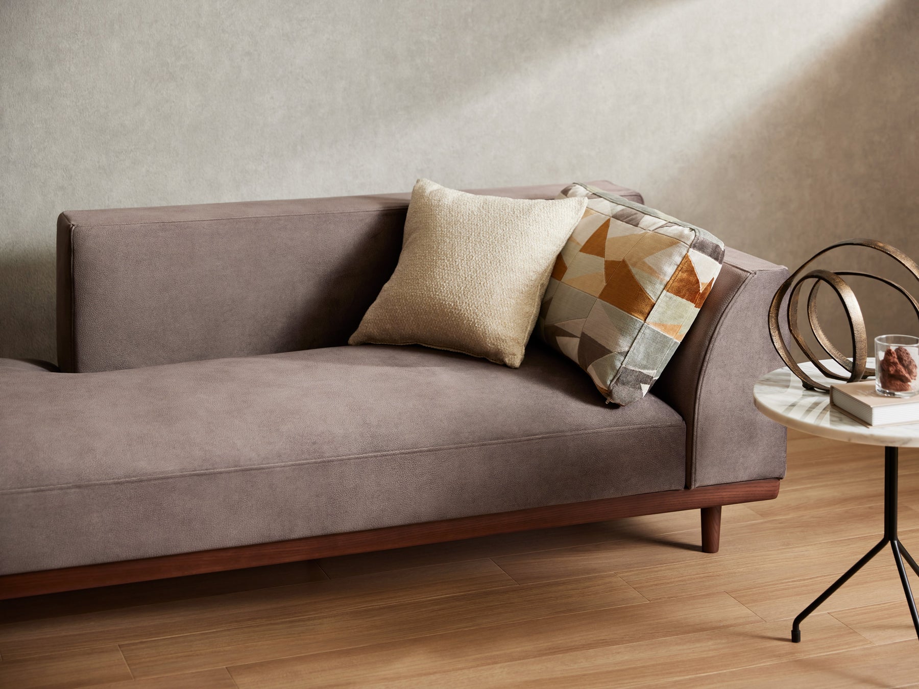 カウチソファとソファの違いとは？あなたに合う選び方を徹底解説！